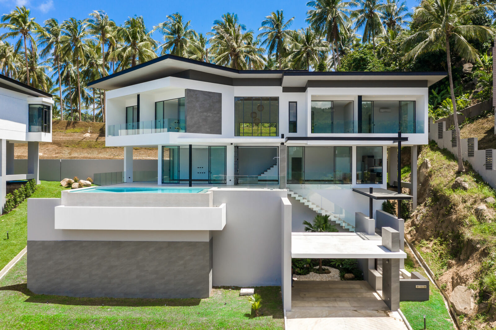 Amazing Villa with Sea View in Chaweng Noi – Koh Samui – For Sale - Image 2