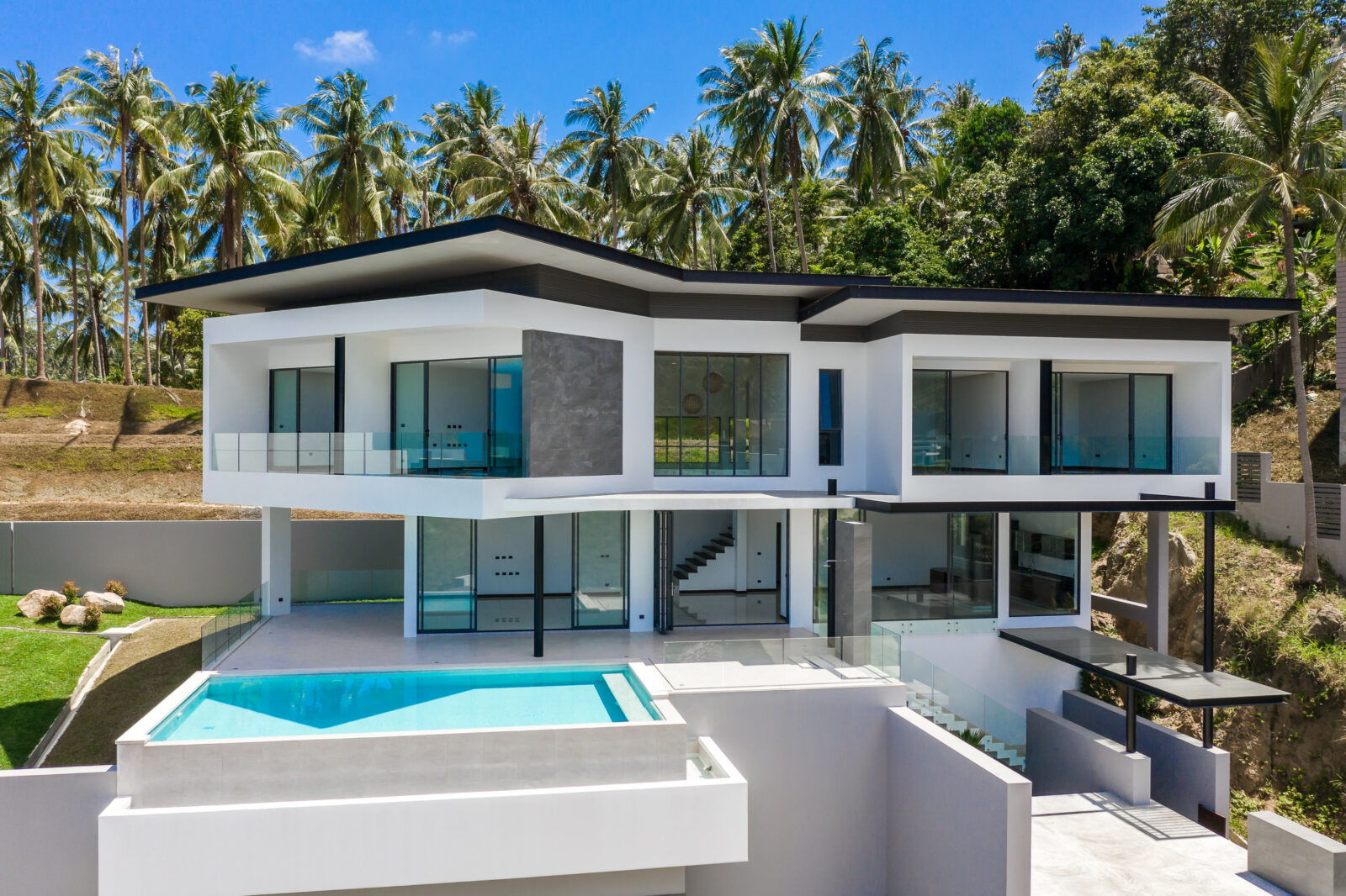 Amazing Villa with Sea View in Chaweng Noi – Koh Samui – For Sale